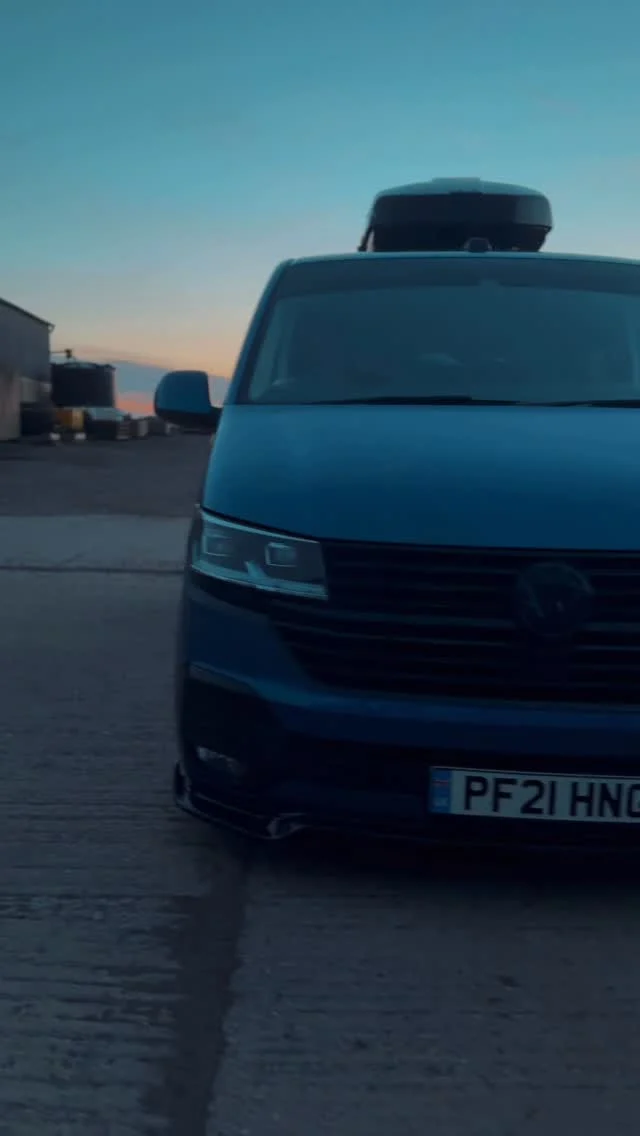 Love that time of the evening for shooting the van. #dubsta #hausvondubsta #cliquedelete #drivingoriginality